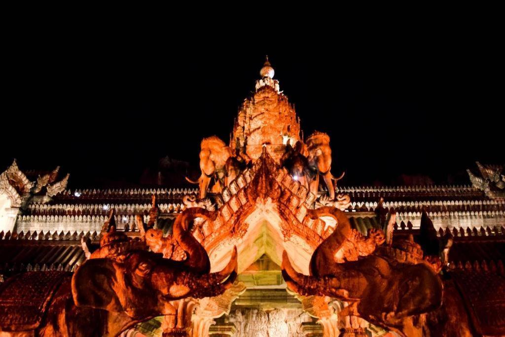 Sansuri Resort пляж Сурин Екстер'єр фото